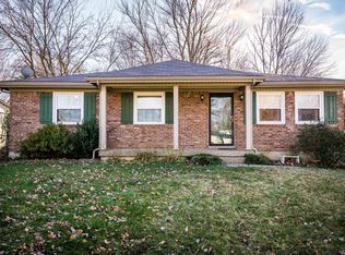 9206 Marse Henry Dr, Jeffersontown, KY 40299