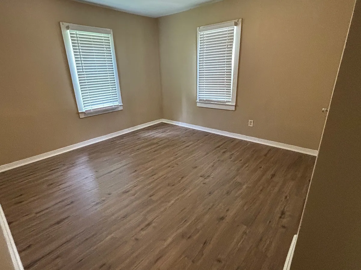 Building Photo - 3922 Wiggins Dr