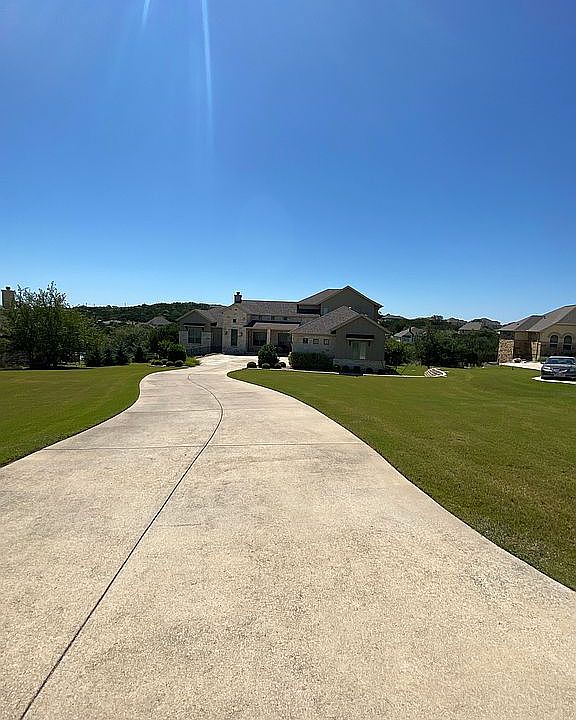 1st image of 1044 Bluff Woods Dr