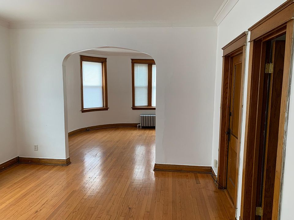 1st image of 5721 S Archer Ave APT 2F
