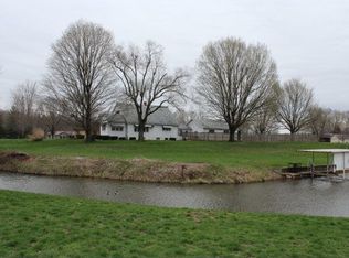 5686 E Pleasant Valley Dr, Monticello, IN 47960