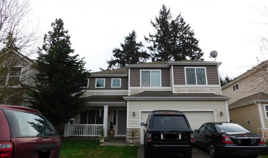 1st image of 1606 182nd St E