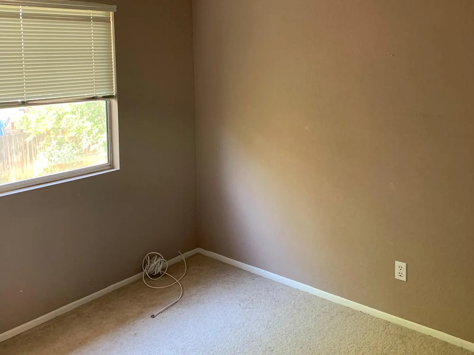 Sandstone Ct, Palmdale — Photo 3