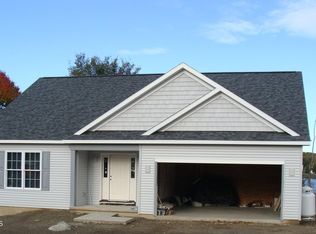 852 Knickerbocker Rd, Schaghticoke, NY 12154