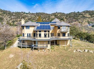 24050 Jacaranda Dr, Tehachapi, CA 93561