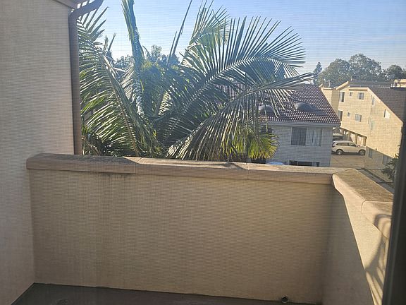 5th image of 5121 Dunbar Dr #101A