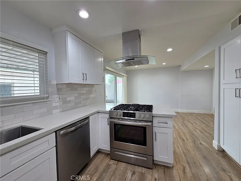 8243 Inverness Grn — Photo 3