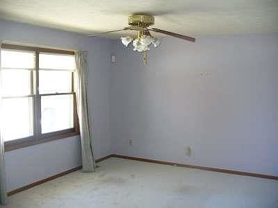 5th image of 3730 S Westmont Ave