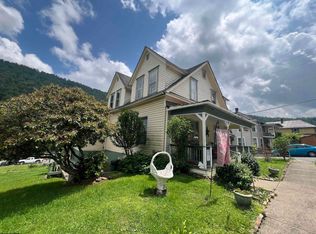 115 Walnut St, Rowlesburg, WV 26425