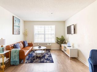 15 N Main St #2B-1BA-672SQFT, Hilton Head Island, SC 29926