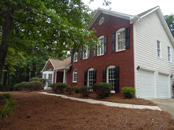 1450 Gran Forest Dr, Cumming, GA 30041