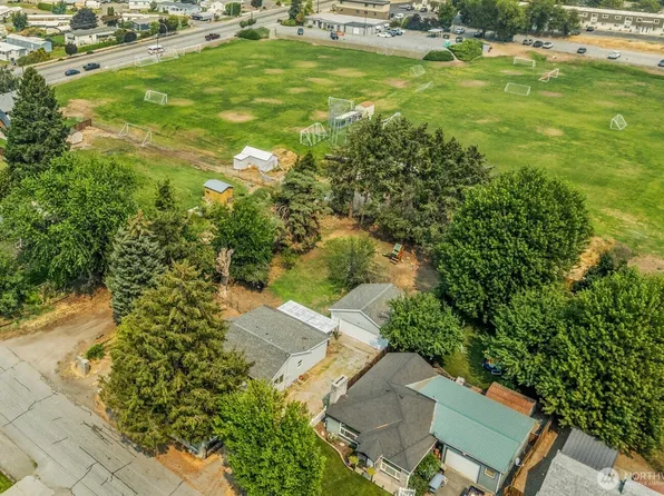 857 N Devon Avenue, East Wenatchee, WA 98802