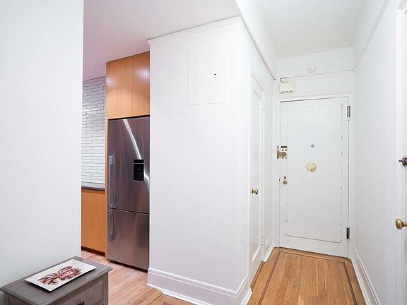 4th image of 315 W 86th St APT 8F