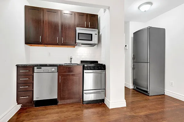 Rented by Cooper & Cooper Real Estate | media 13