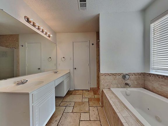 5th image of 348 McMurtry Dr