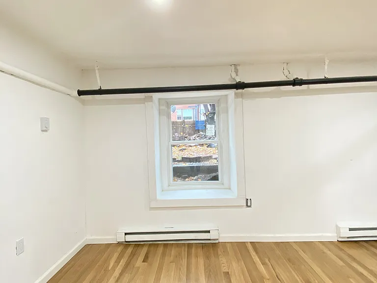 686 Parker St #1 — Photo 5