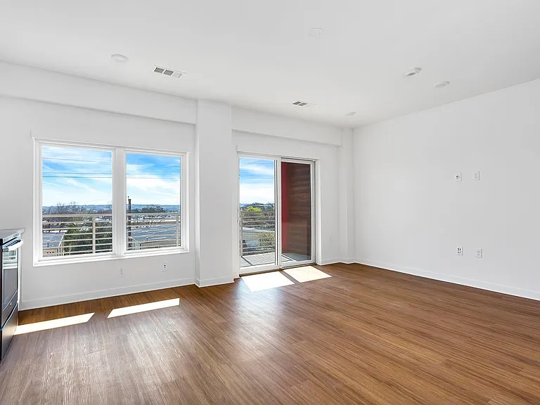 4361 S Congress Ave #326 — Photo 4