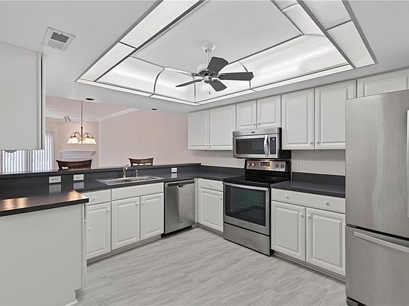 5th image of 128 Genoa Dr Unit 19
