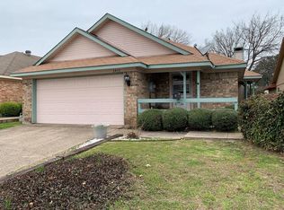 2435 Beverly Hills Ln, Mesquite, TX 75150