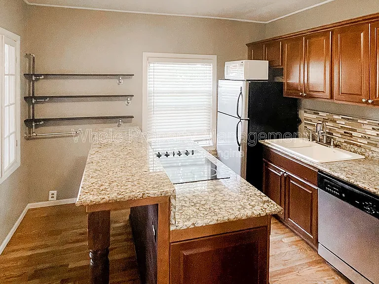 1733 W 39th Ave — Photo 6