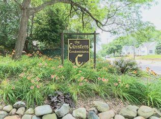 149 Selkirk Ct APT D, Kalamazoo, MI 49006