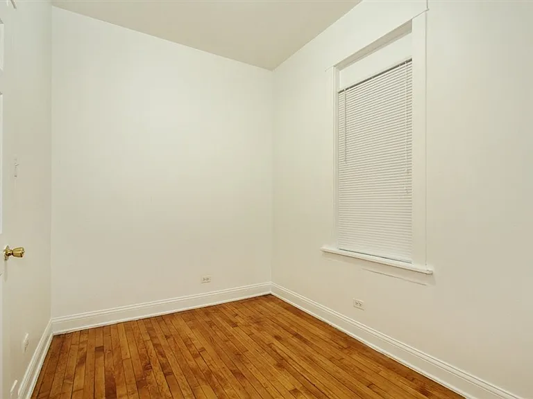 8257 S Coles — Photo 3