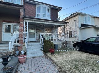 4 Locust St, Toronto, ON M6M 4N2