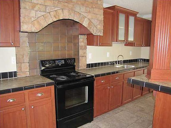 3rd image of 4450 Nap Knob Ln N