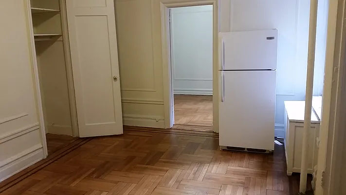 Rented by Lang Realty LLC | media 3