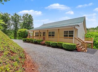 257 Brandus Dr, Hayesville, NC 28904