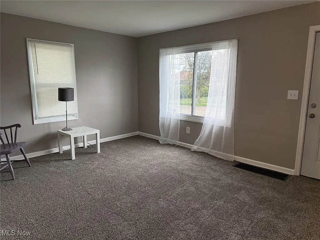 3 bed, 1155 sqft, $1,200 — Photo 3