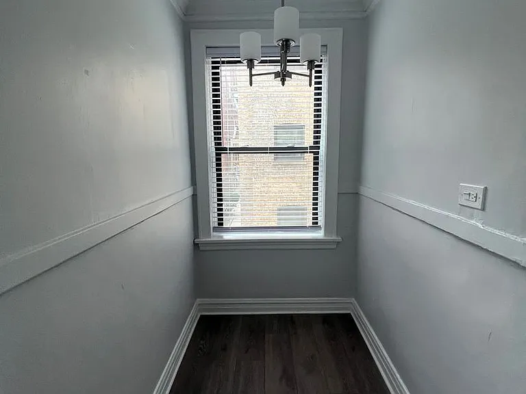 605 Hinman — Photo 19