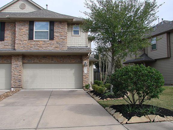 2nd image of 6455 Calgary Woods Ln