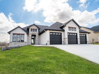18270 Baxter Pl, Clive, IA, 50325