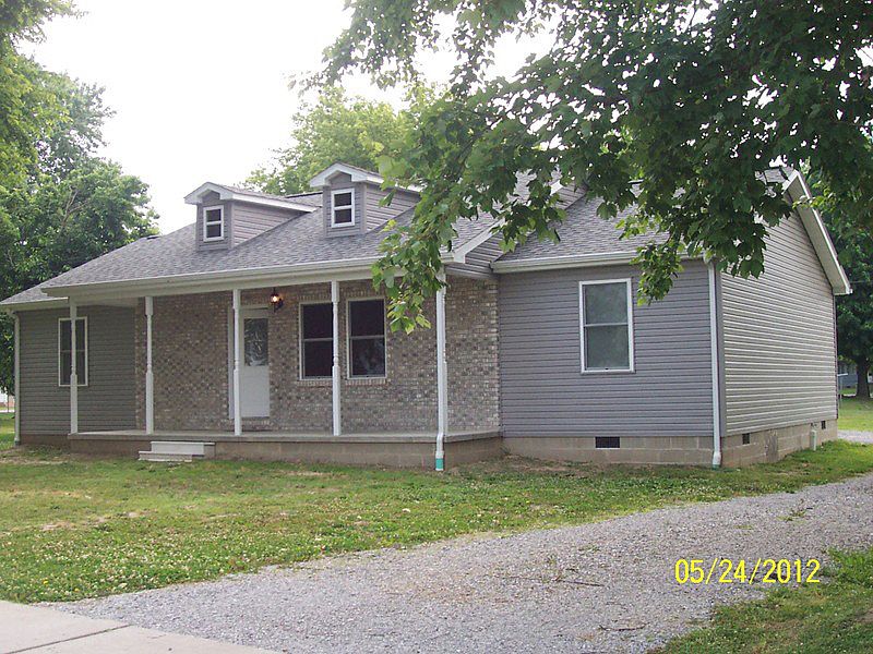 1st image of 712 S Locust St
