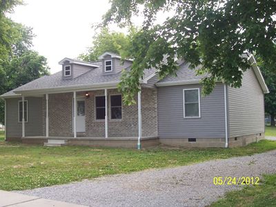 712 S Locust St, Sesser, IL, 62884