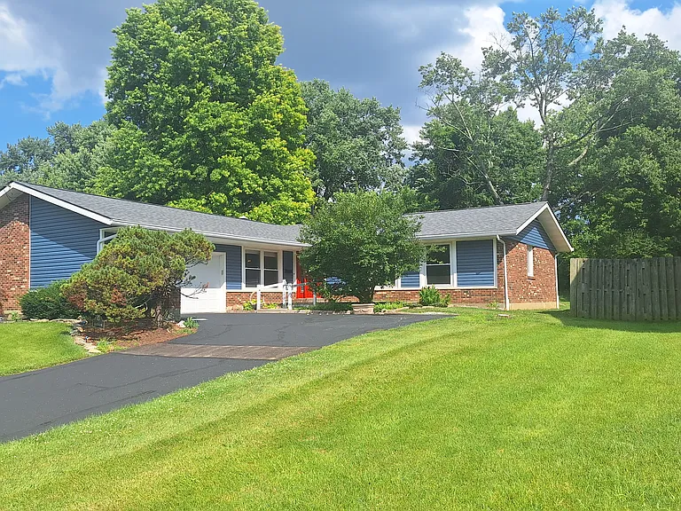 11938 Elkwood Dr — Photo 1