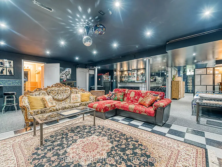1 Johnswood Cres #BASEMENT — Photo 13