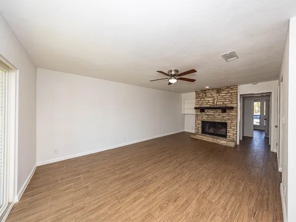 18 Cypress Fairway Vlg, Wimberley, TX 78676