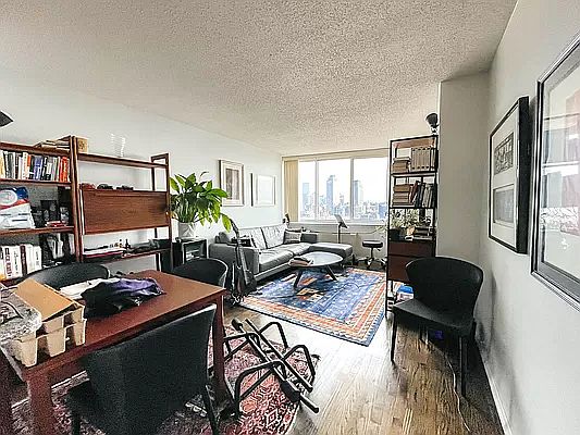 2nd image of 4-74 48th Ave APT 18H