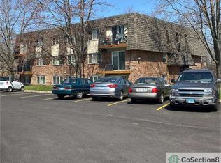 293 Joanna Ct #302, Antioch, IL 60002