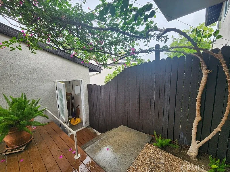 3 bed, 1289 sqft, $3,795 — Photo 2
