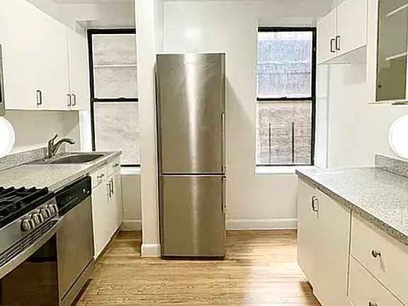 5th image of 516 E 80th St APT 17