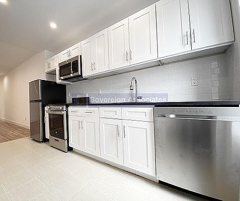 3rd image of 295 Convent Ave APT 58