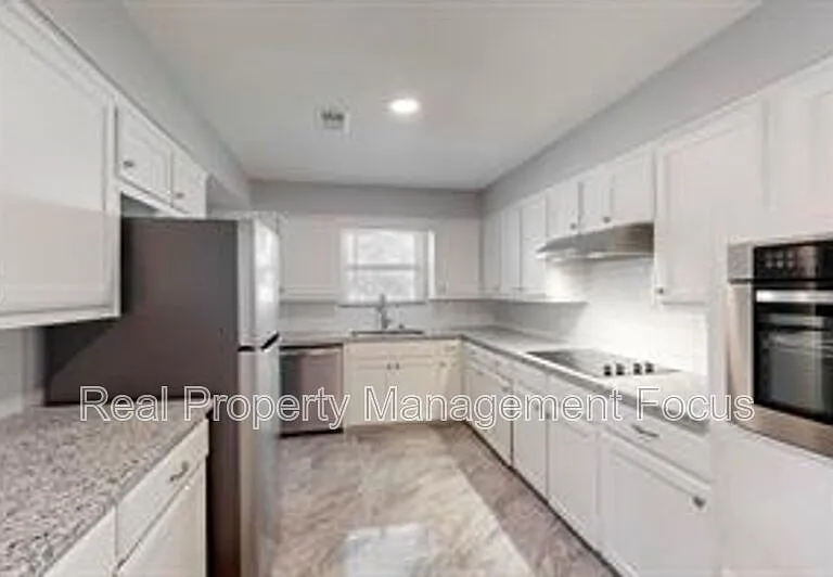 14724 Overview Dr — Photo 11