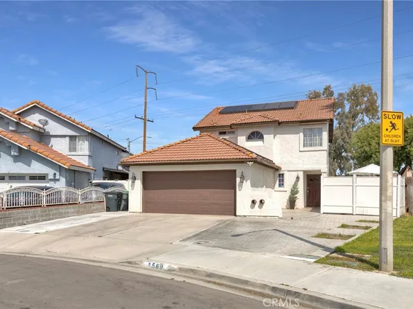 1569 Remembrance Dr, Perris, CA 92571