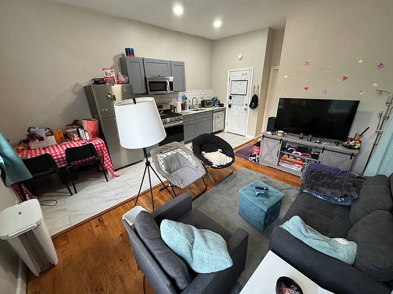 3222 Powelton Ave #2F — Photo 6