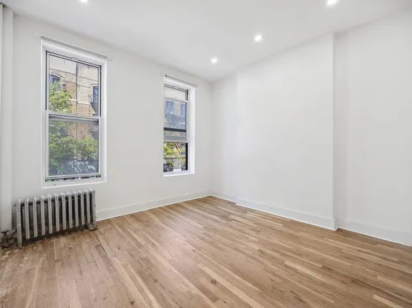 874 Bergen Street image 2 of 7