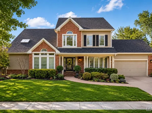 16557 Baxter Forest Ridge Dr, Chesterfield, MO 63005