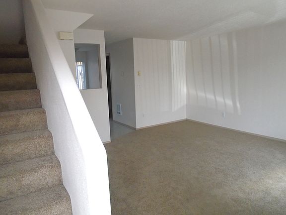 2nd image of 170 N 7th St